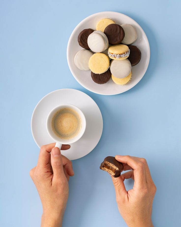 Alfajor servido em cafeteria